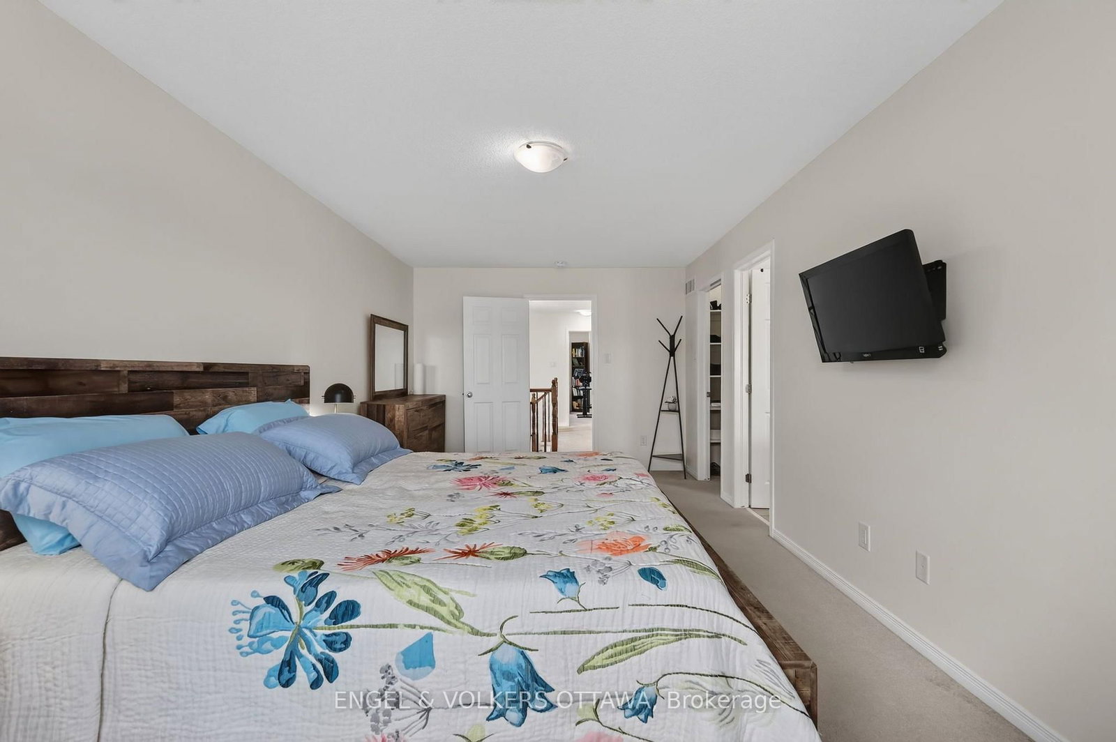 601 Via Campanale Avenue • Ottawa, ON photo 37