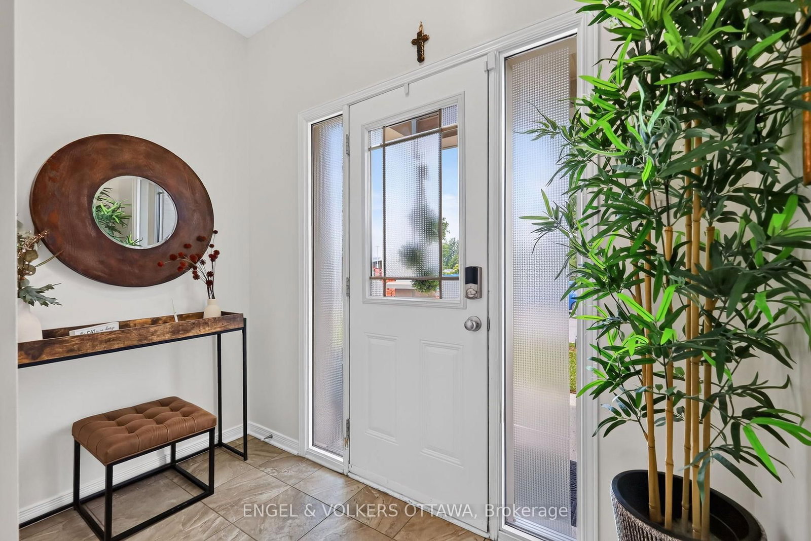 601 Via Campanale Avenue • Ottawa, ON photo 4