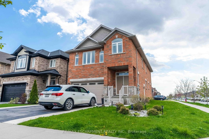 3 NARBONNE Crescent