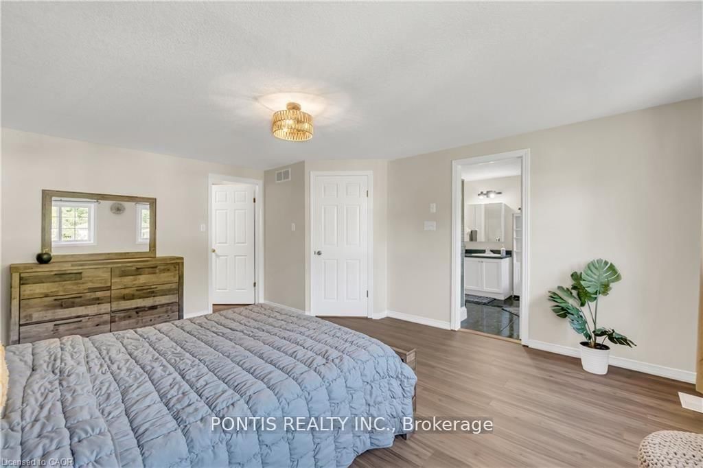 40 Alderson Drive • Cambridge, ON photo 23