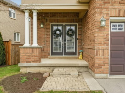 21 House Lane • Hamilton, ON photo 3