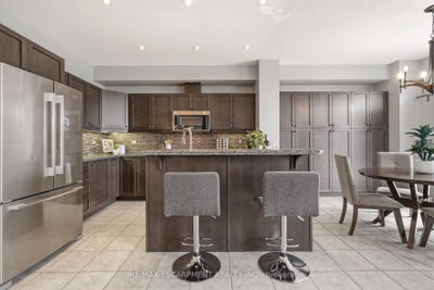 21 House Lane • Hamilton, ON photo 8