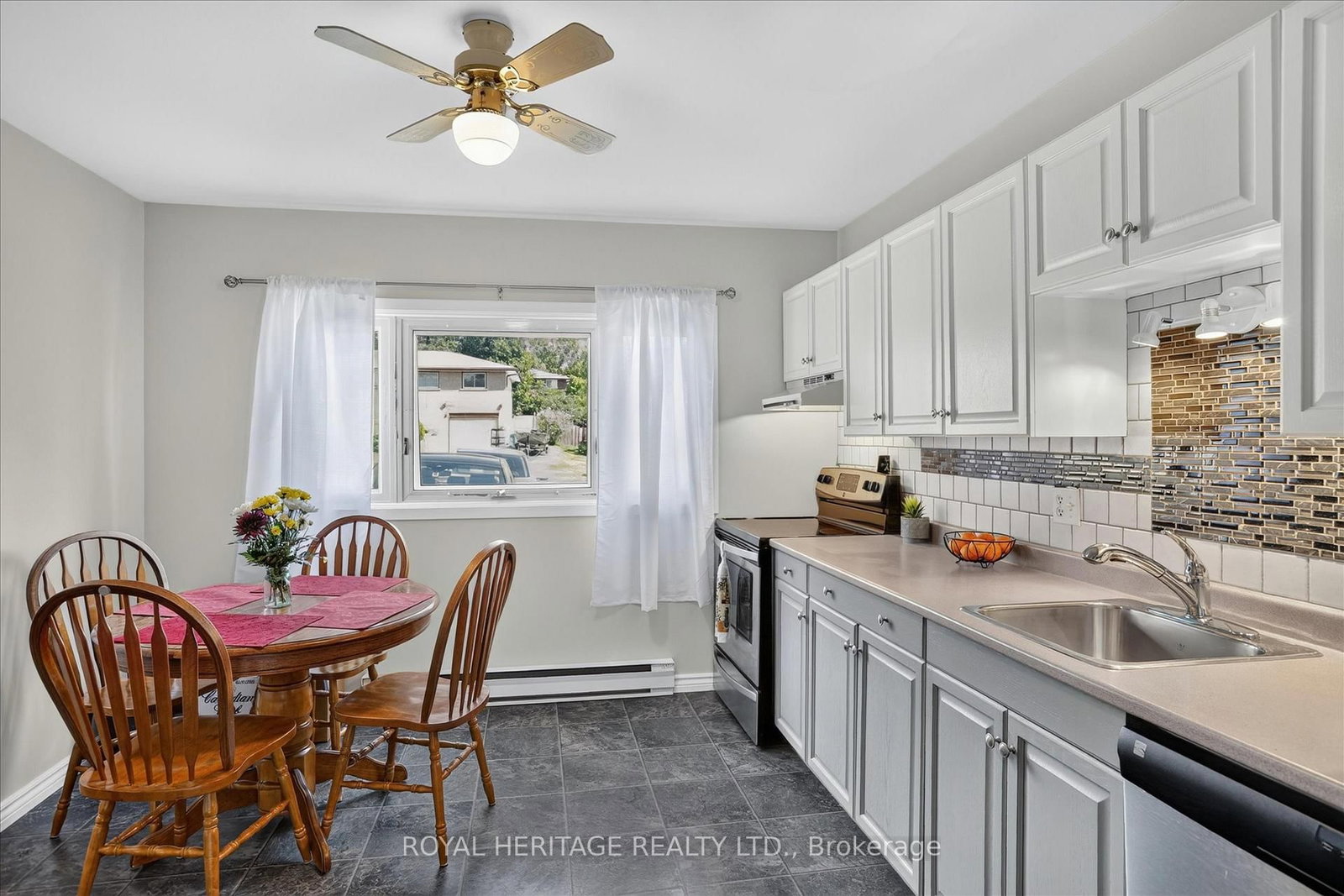 1621 Applewood Crescent • Peterborough, ON photo 12