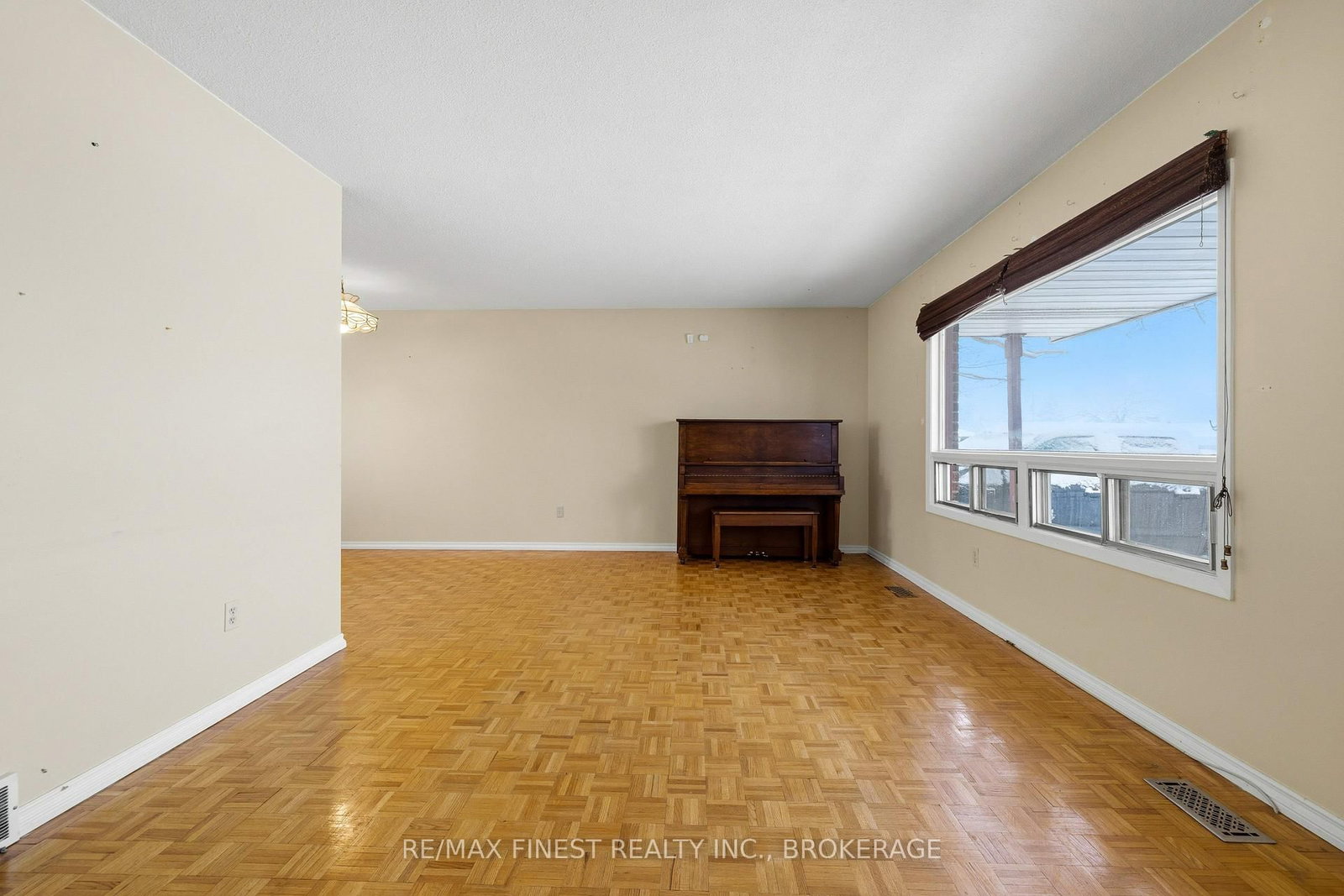 628 Stanford Street • Kingston, ON photo 14