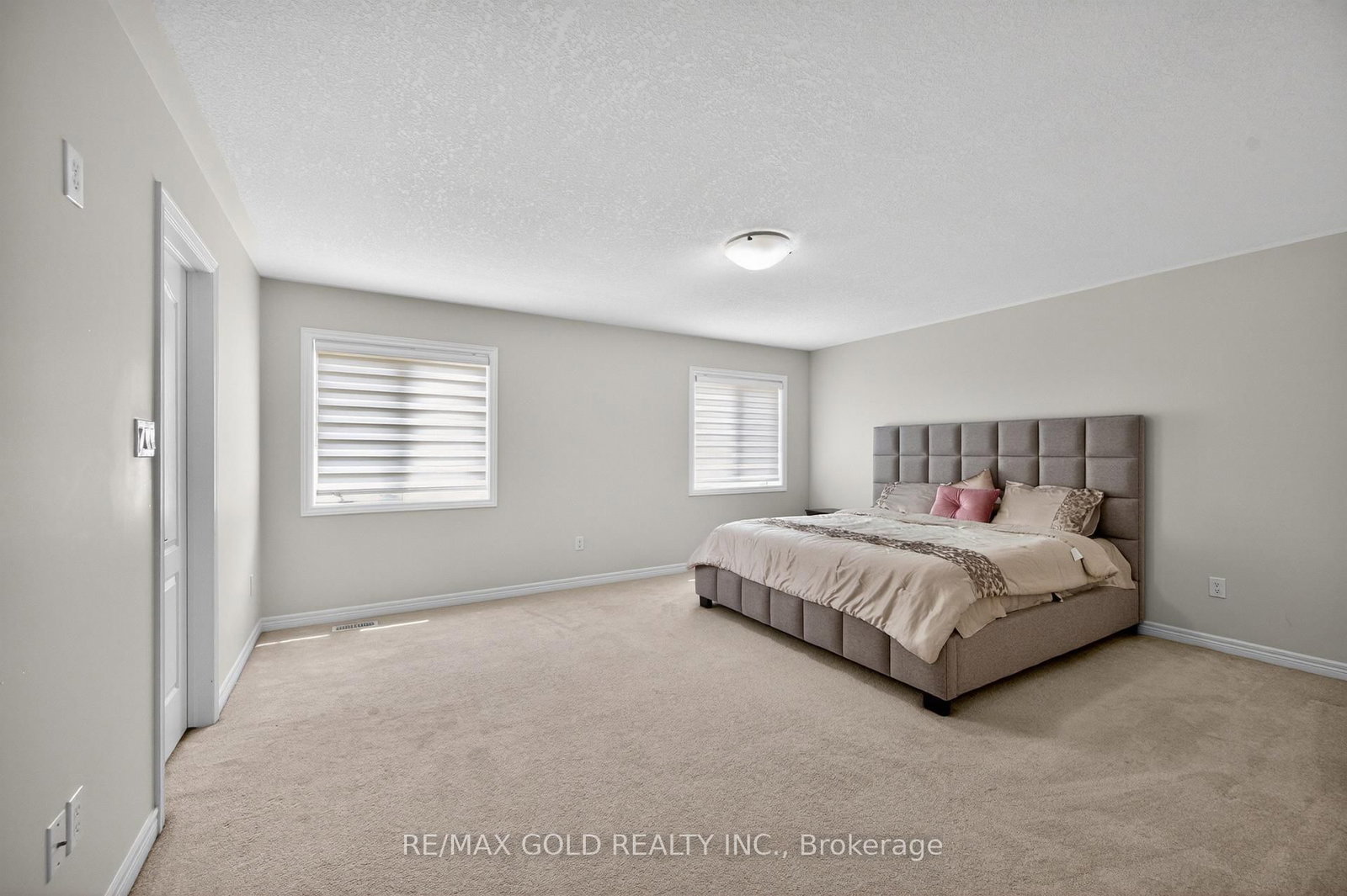 28 Weatherall Avenue • Cambridge, ON photo 18