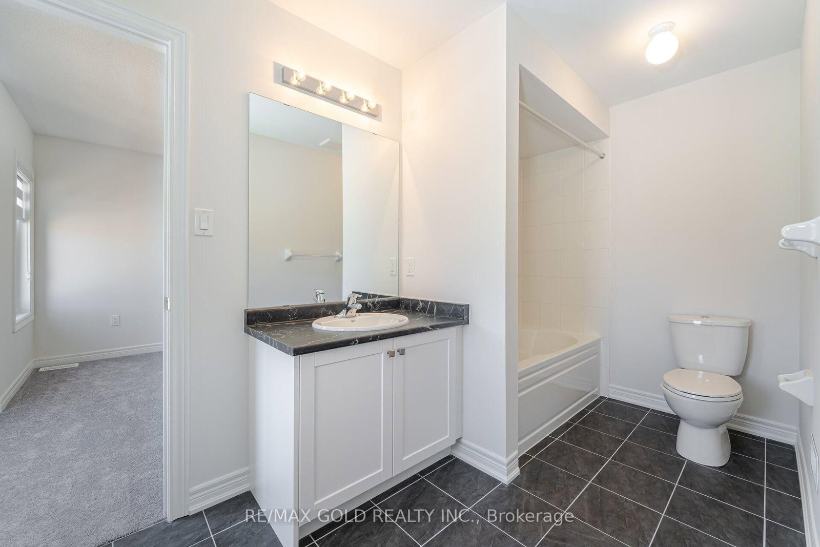 210 Chippewa Avenue • Shelburne, ON photo 39
