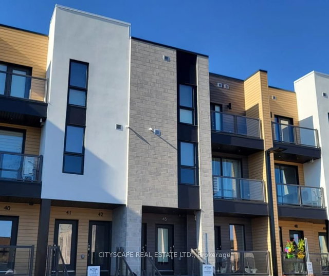 C053 - 261 Woodbine Avenue