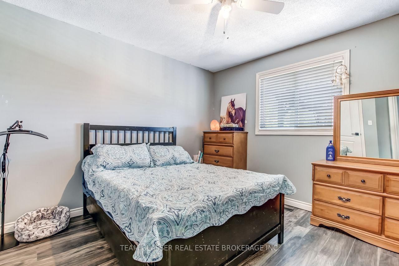 23999 Mayfair Road • Adelaide Metcalfe, ON photo 21