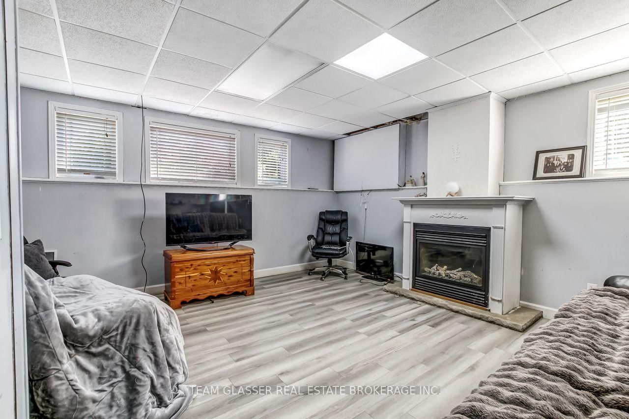 23999 Mayfair Road • Adelaide Metcalfe, ON photo 25