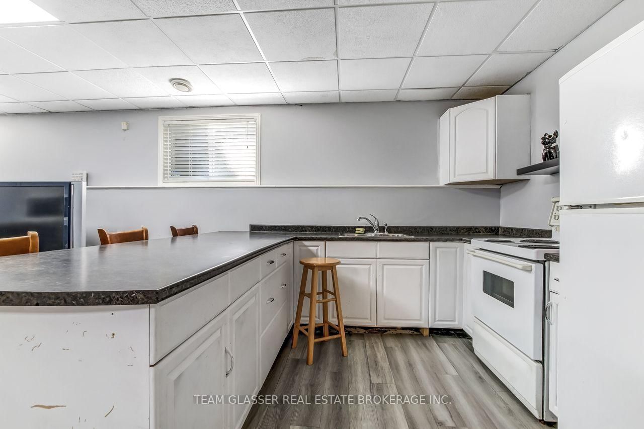 23999 Mayfair Road • Adelaide Metcalfe, ON photo 27