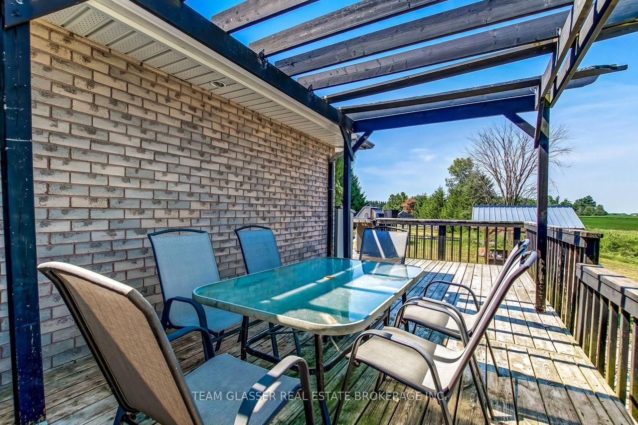 23999 Mayfair Road • Adelaide Metcalfe, ON photo 32