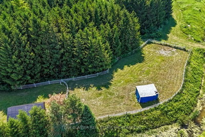 23999 Mayfair Road • Adelaide Metcalfe, ON photo 8