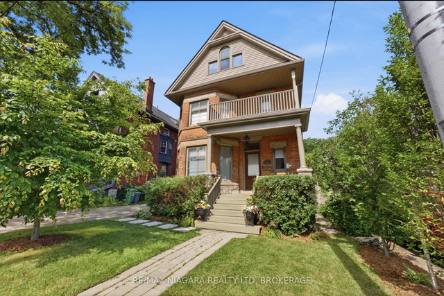 2 Cottage Avenue