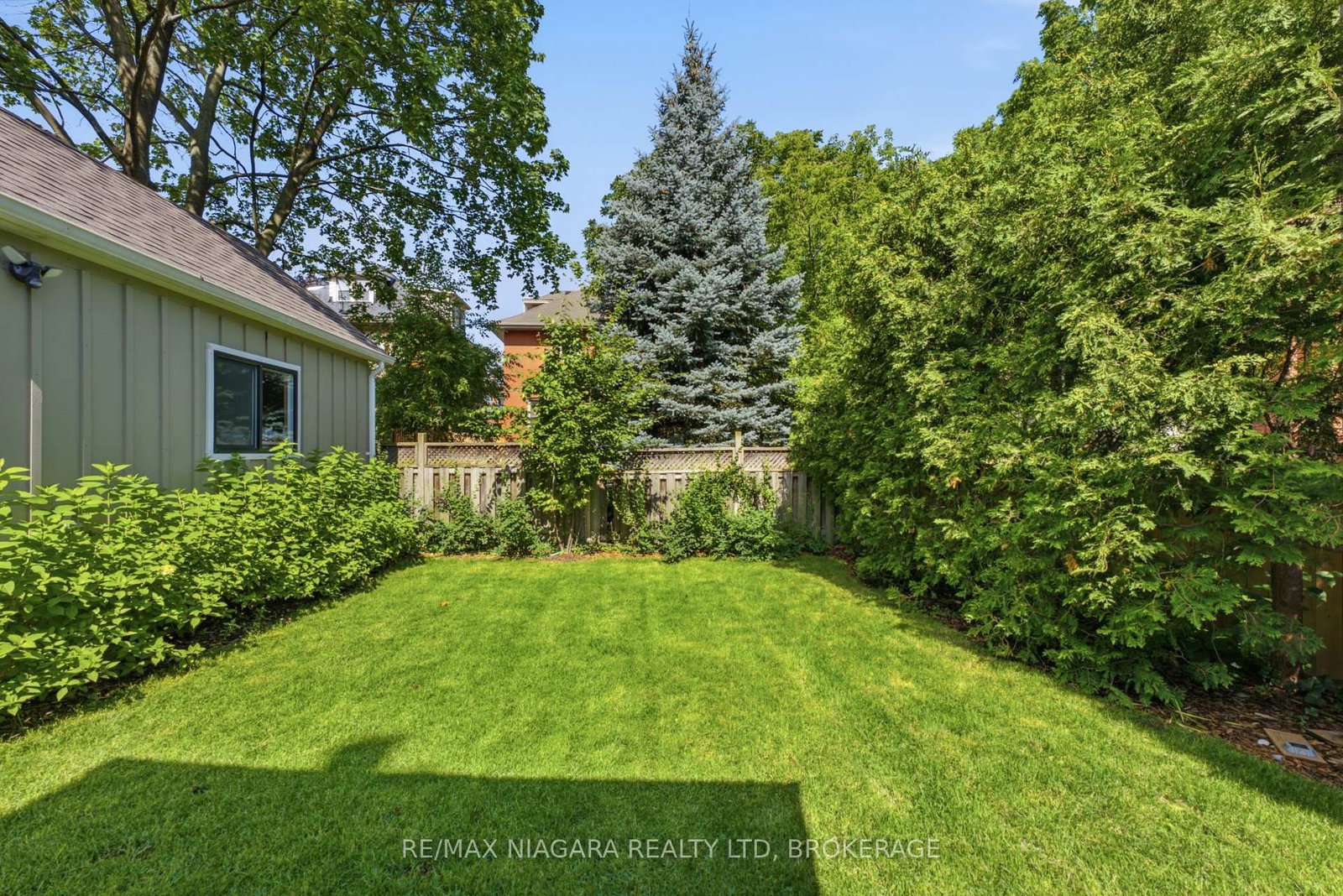 2 Cottage Avenue • Hamilton, ON photo 34