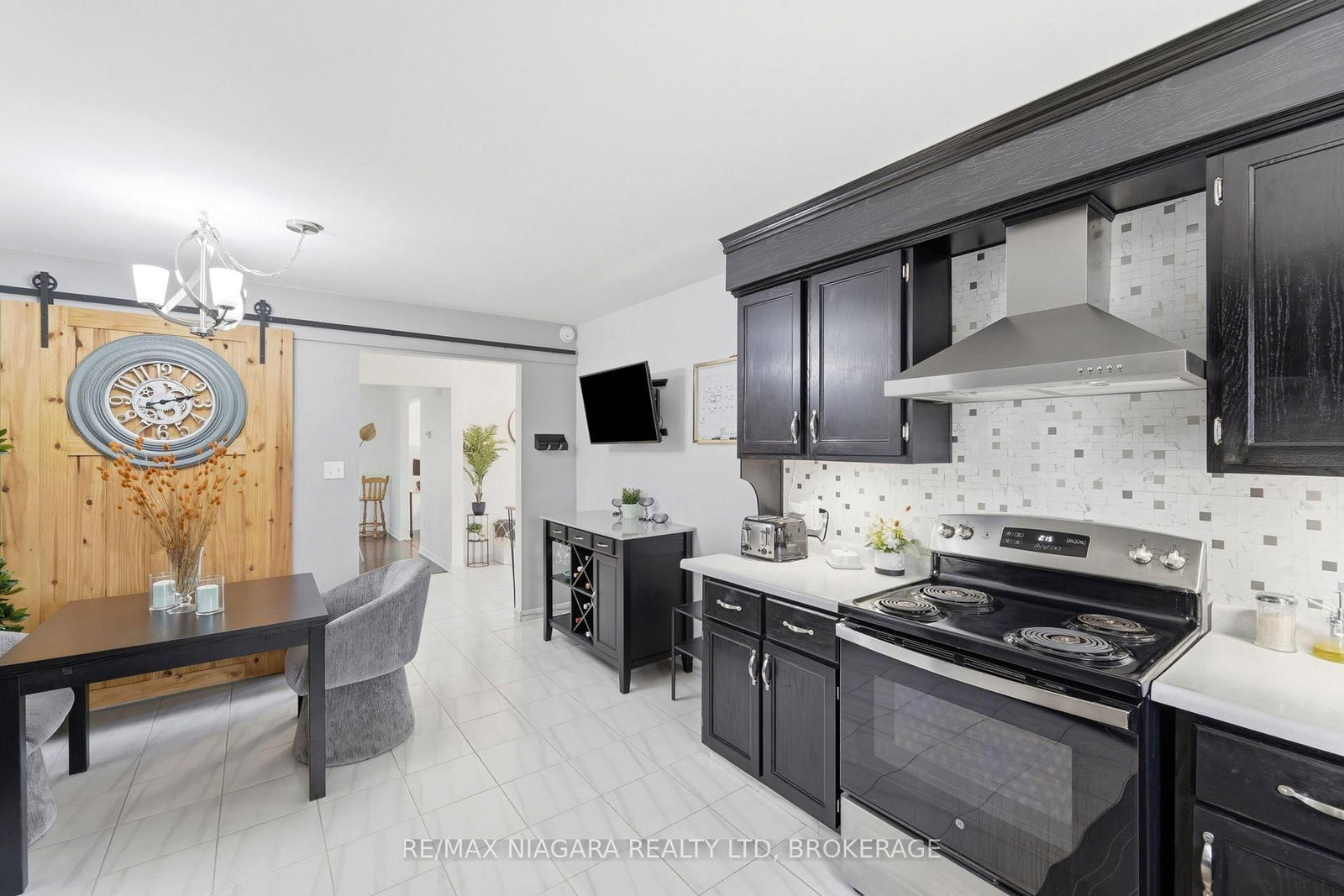 8009 Preakness Street • Niagara Falls, ON photo 11