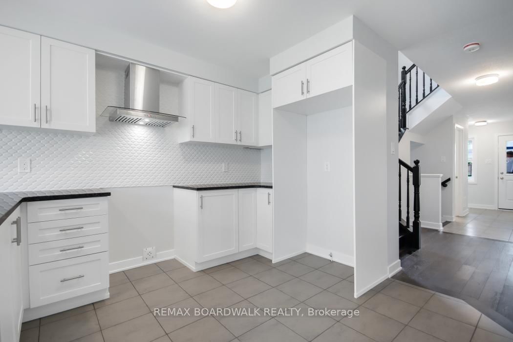 132 Yearling Circle • Richmond, ON photo 12