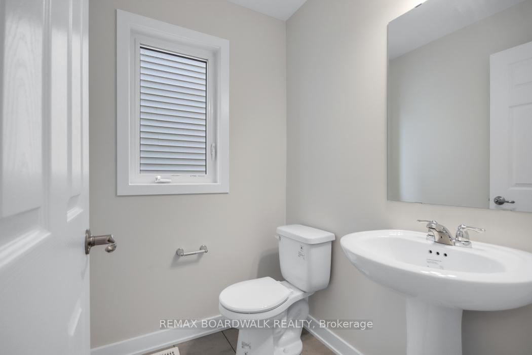 132 Yearling Circle • Richmond, ON photo 18