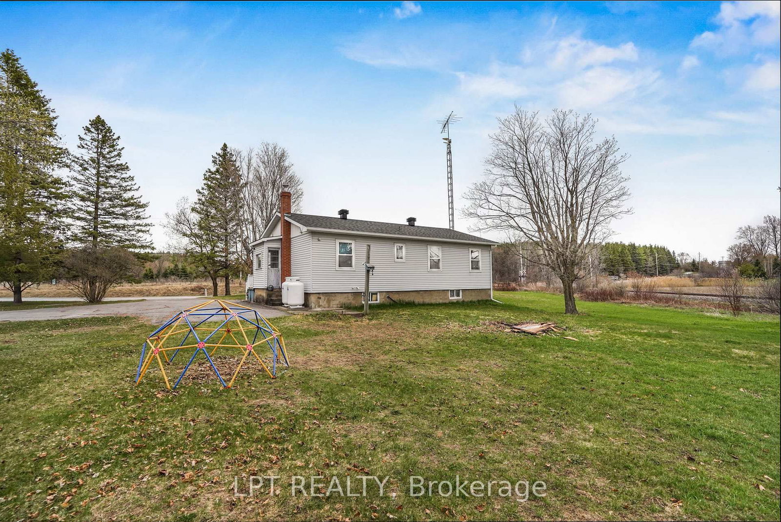 4280 Highway 34 Highway • Champlain, ON photo 22