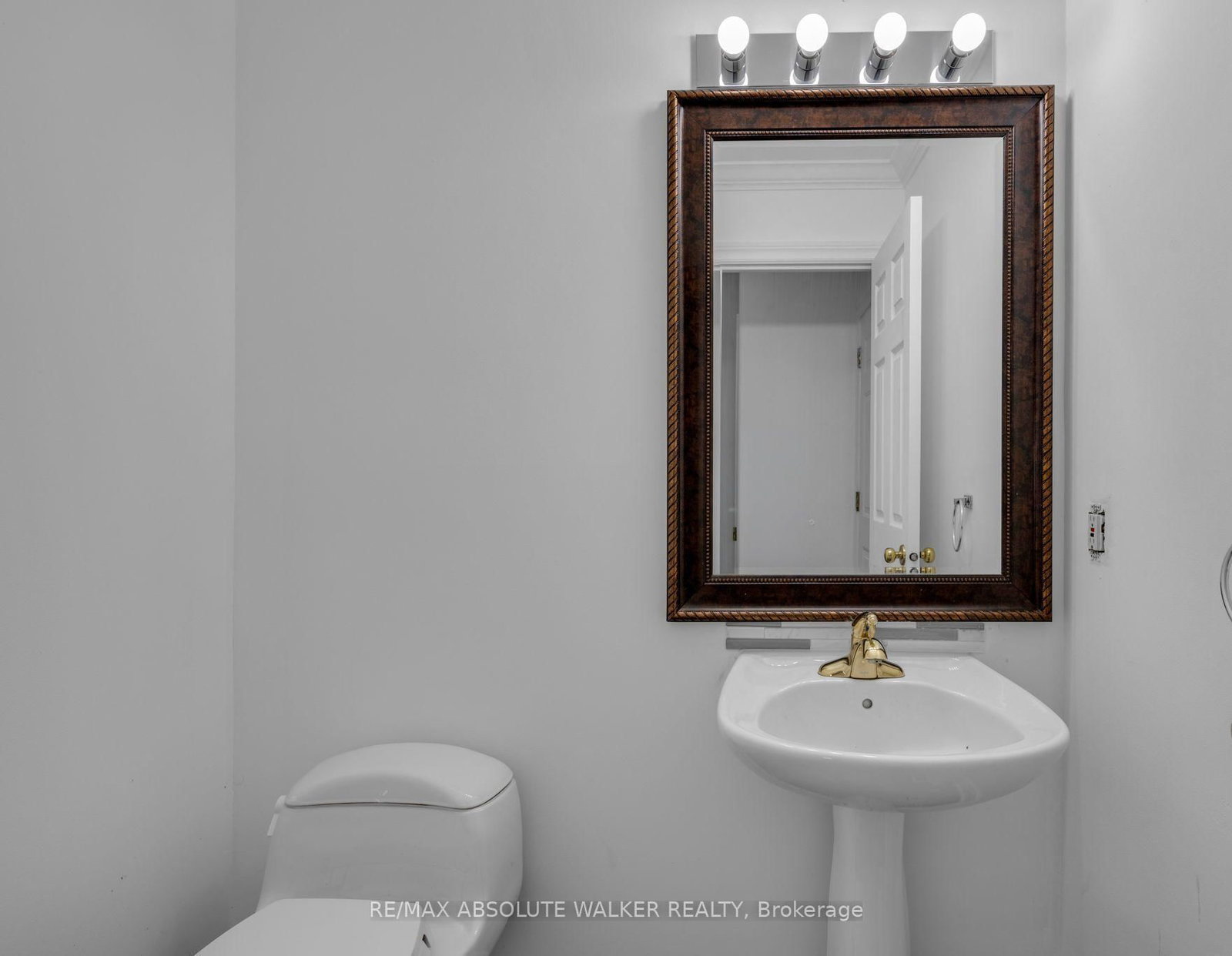 2269 Sandman Crescent • Ottawa, ON photo 21