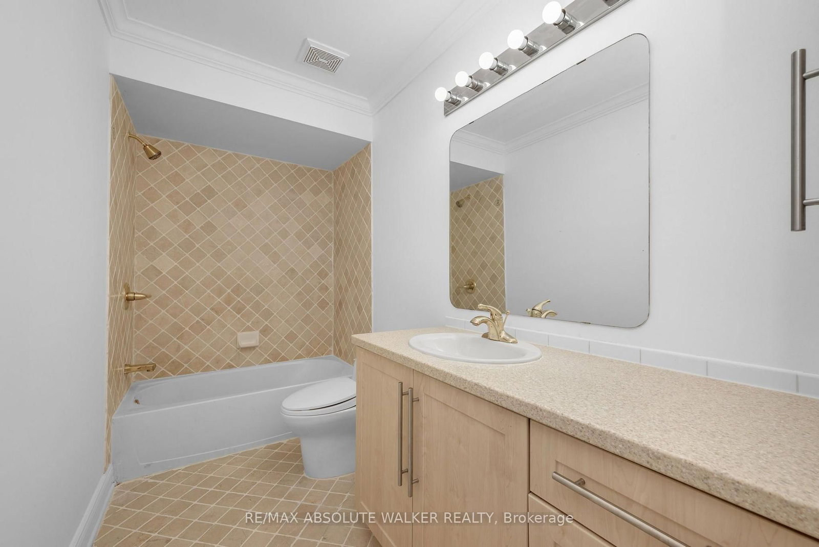 2269 Sandman Crescent • Ottawa, ON photo 24