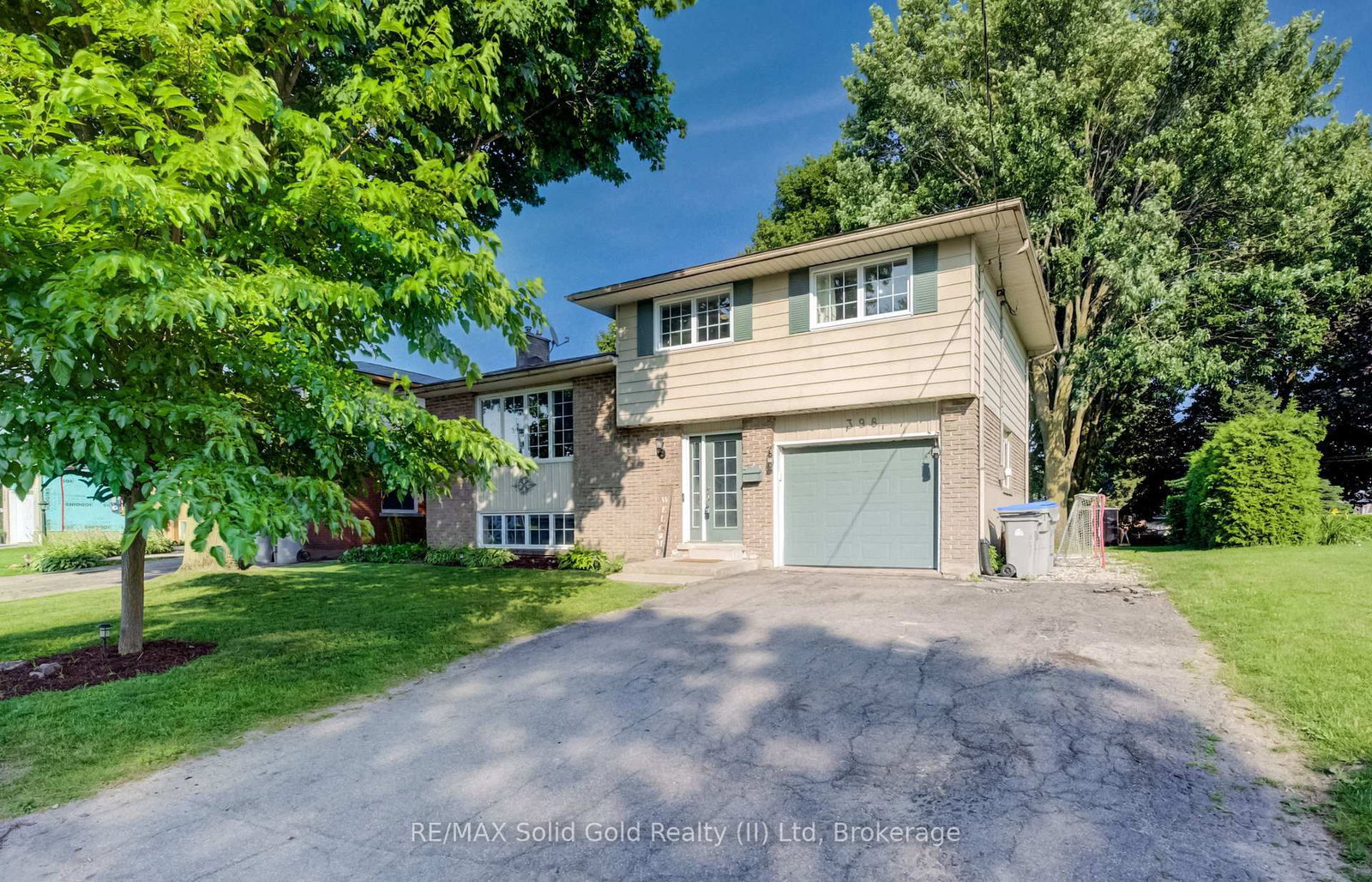 398 Boyne Avenue • North Perth, ON photo 2