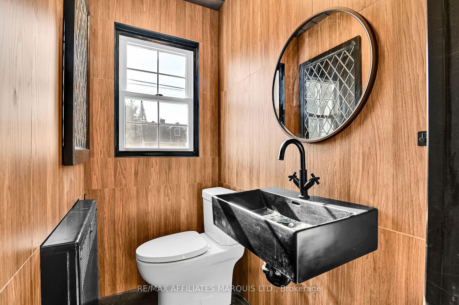 1603 Peter Street • Cornwall, ON photo 9