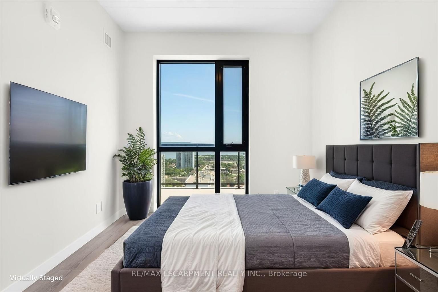 15 Queen Street S • #2309 • Hamilton, ON photo 16