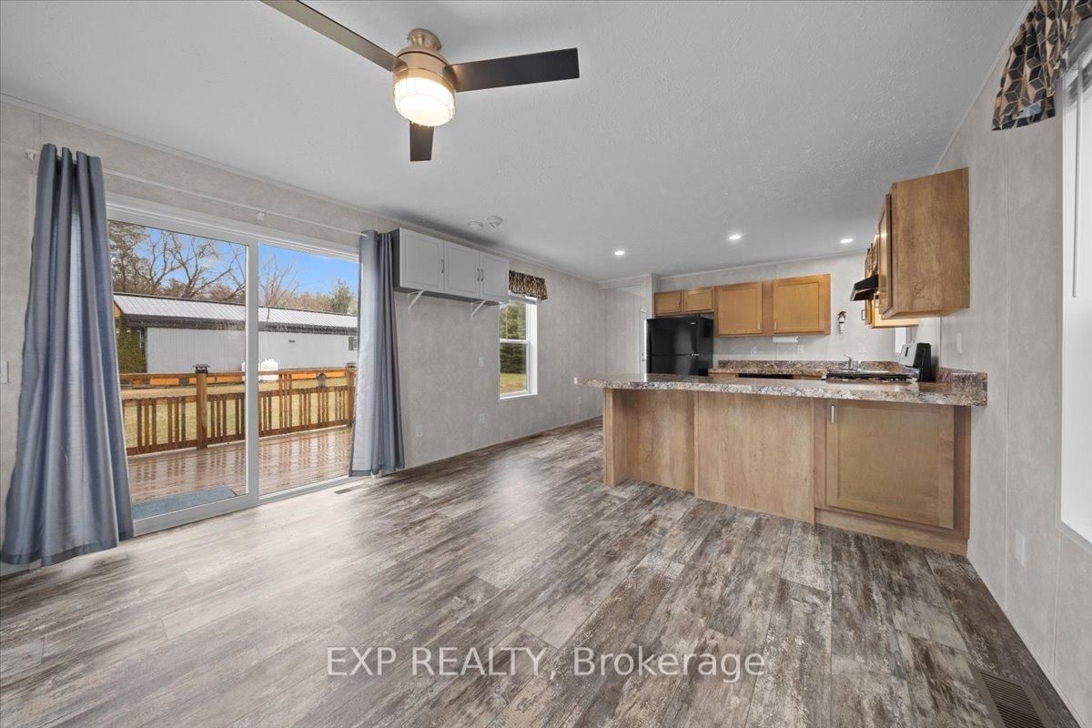 114 Harold Valley Drive • Kinburn, ON photo 16