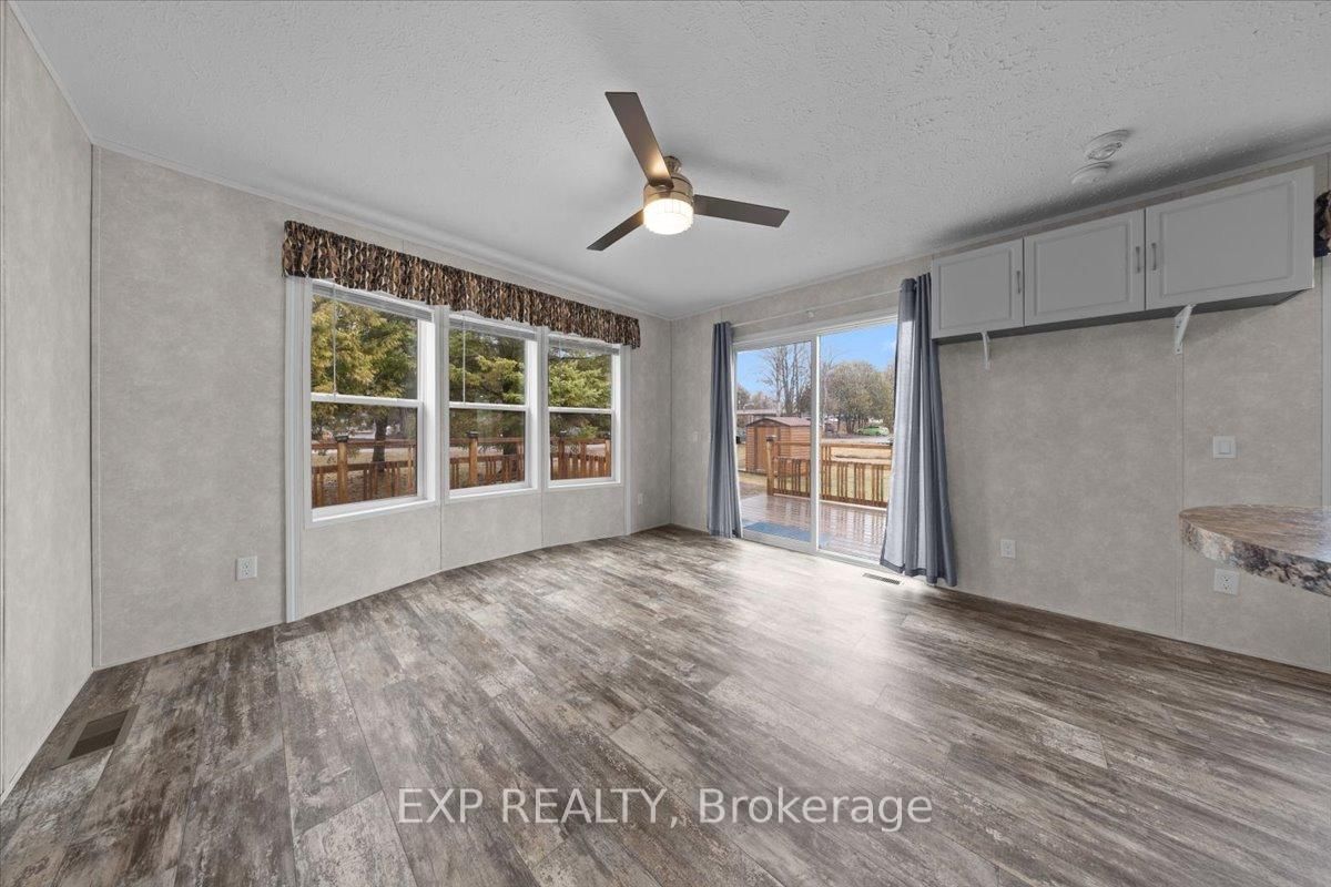 114 Harold Valley Drive • Kinburn, ON photo 20