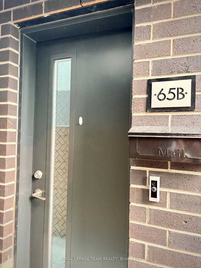 B - 65 Chestnut Street W