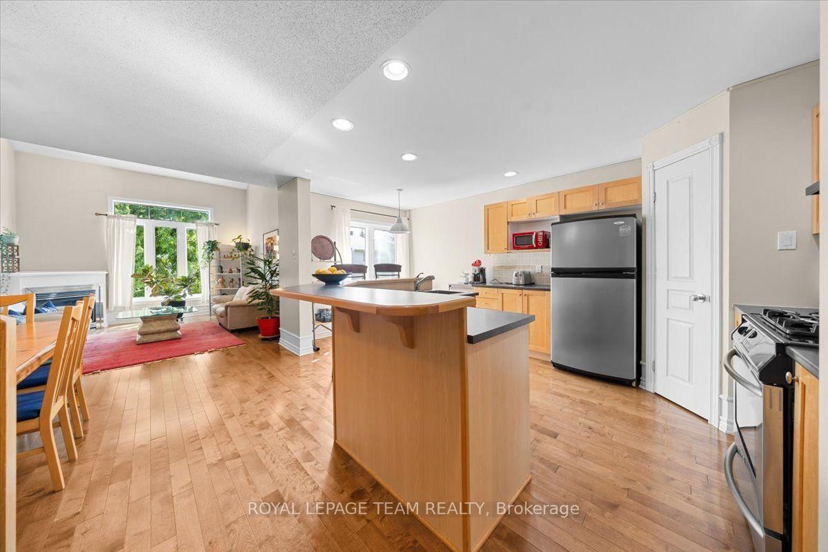 40 Saddlesmith Circle • Ottawa, ON photo 8
