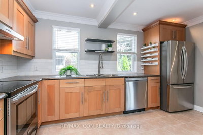 38 Scrimger Avenue • Cambridge, ON photo 8
