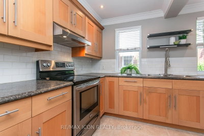 38 Scrimger Avenue • Cambridge, ON photo 9
