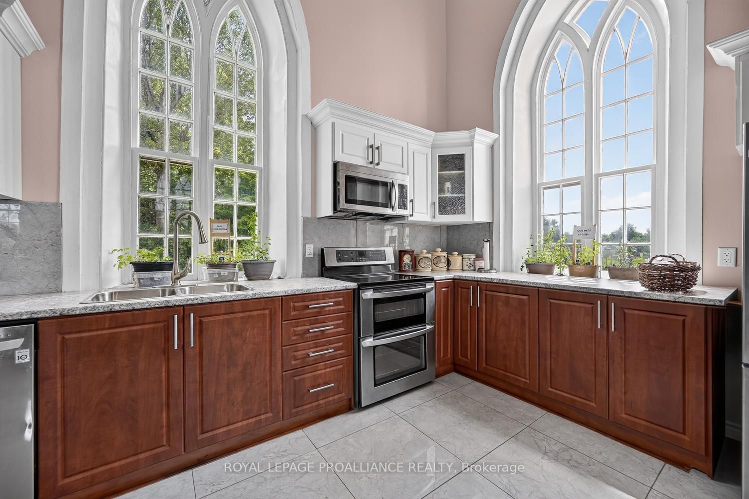 5898 County Rd 6 Road • Elizabethtown-Kitley, ON photo 8