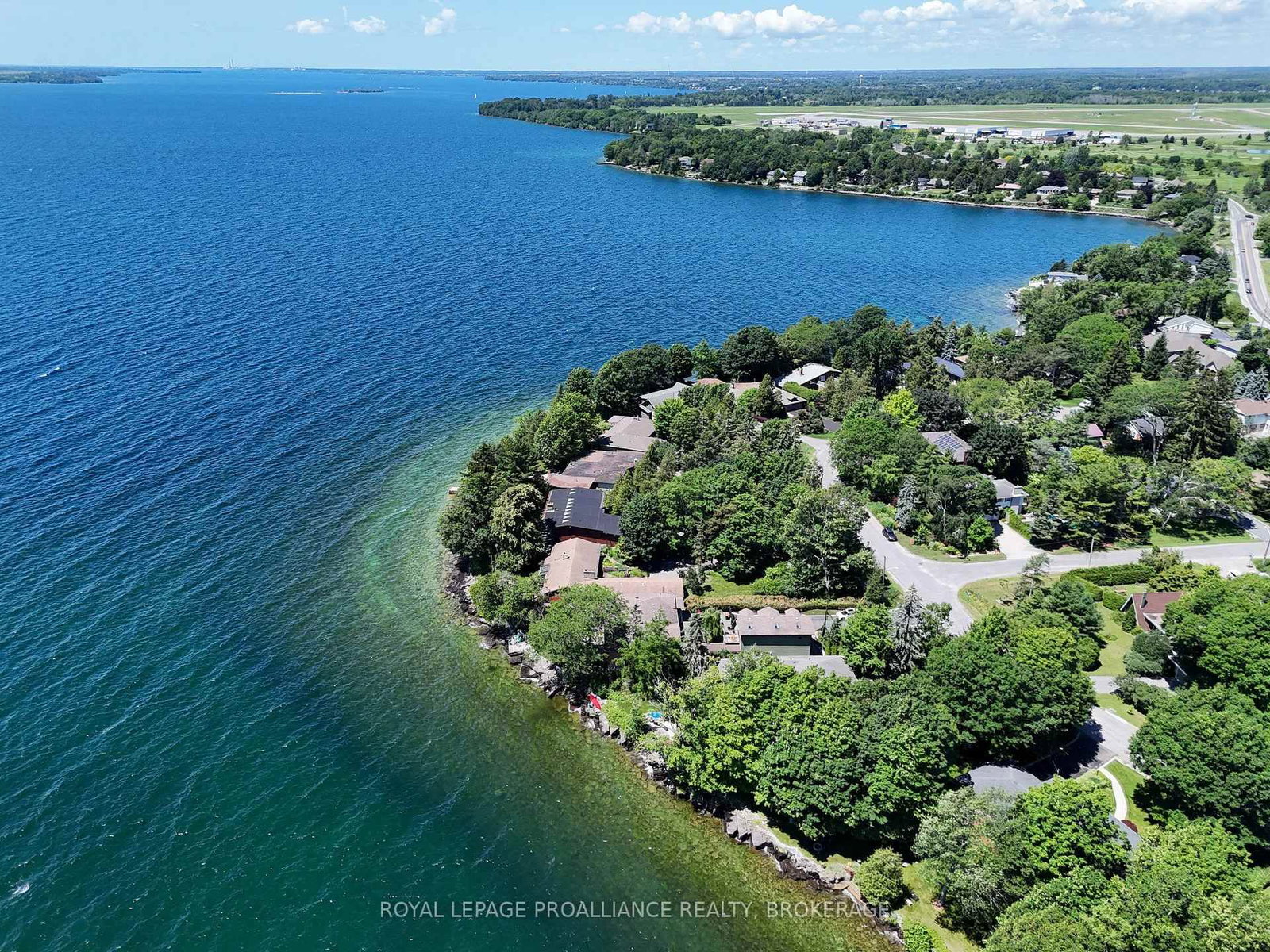 19 Lakeland Point Drive • Kingston, ON photo 2