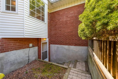 25 Milburn Drive • Pelham, ON photo 8