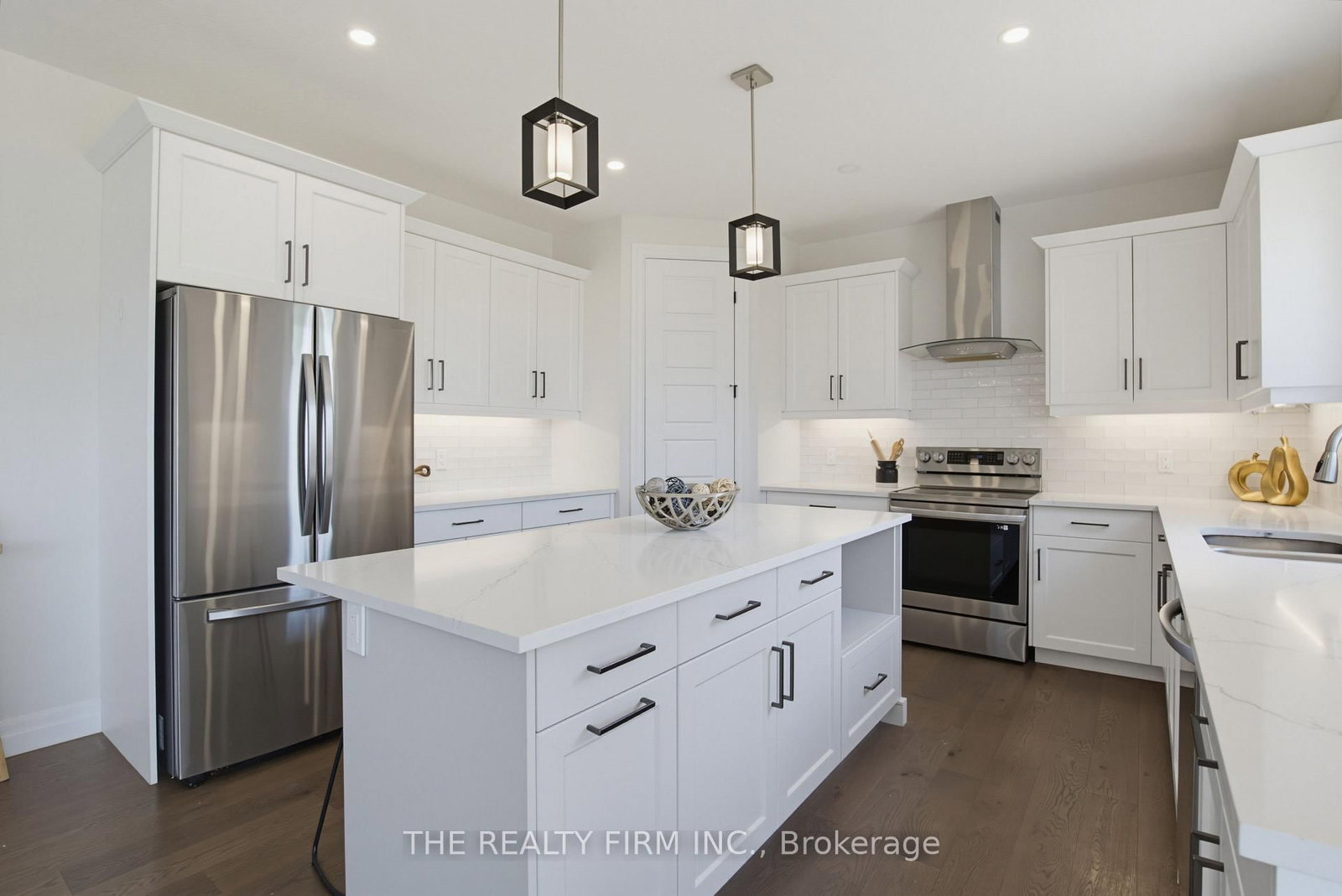 7 Aspen Circle • Thames Centre, ON photo 15