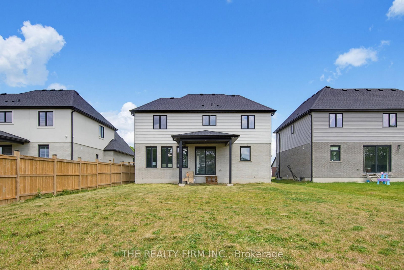 7 Aspen Circle • Thames Centre, ON photo 42