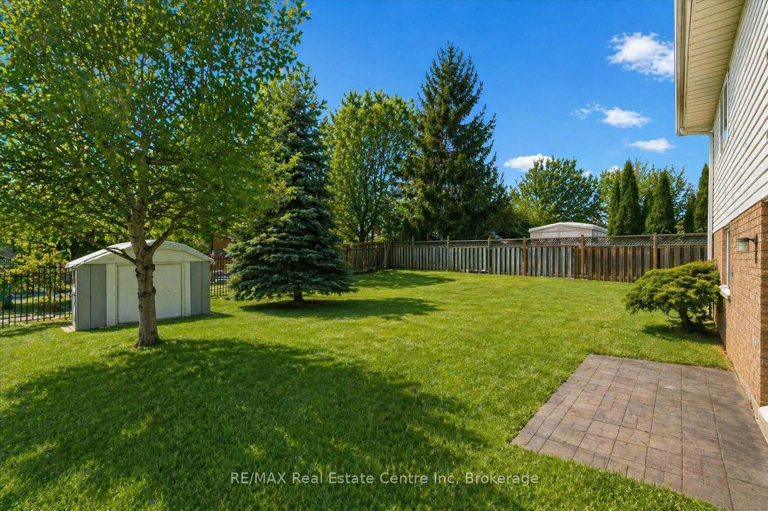 19 Merganser Drive • Guelph, ON photo 22