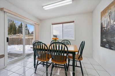 19 Merganser Drive • Guelph, ON photo 9
