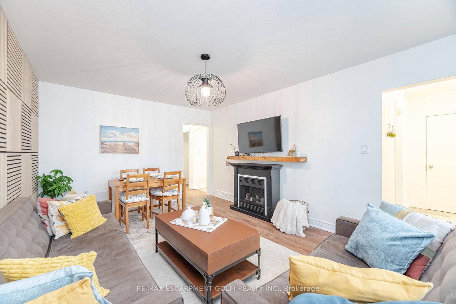 297 Mohawk Road W • Hamilton, ON photo 13