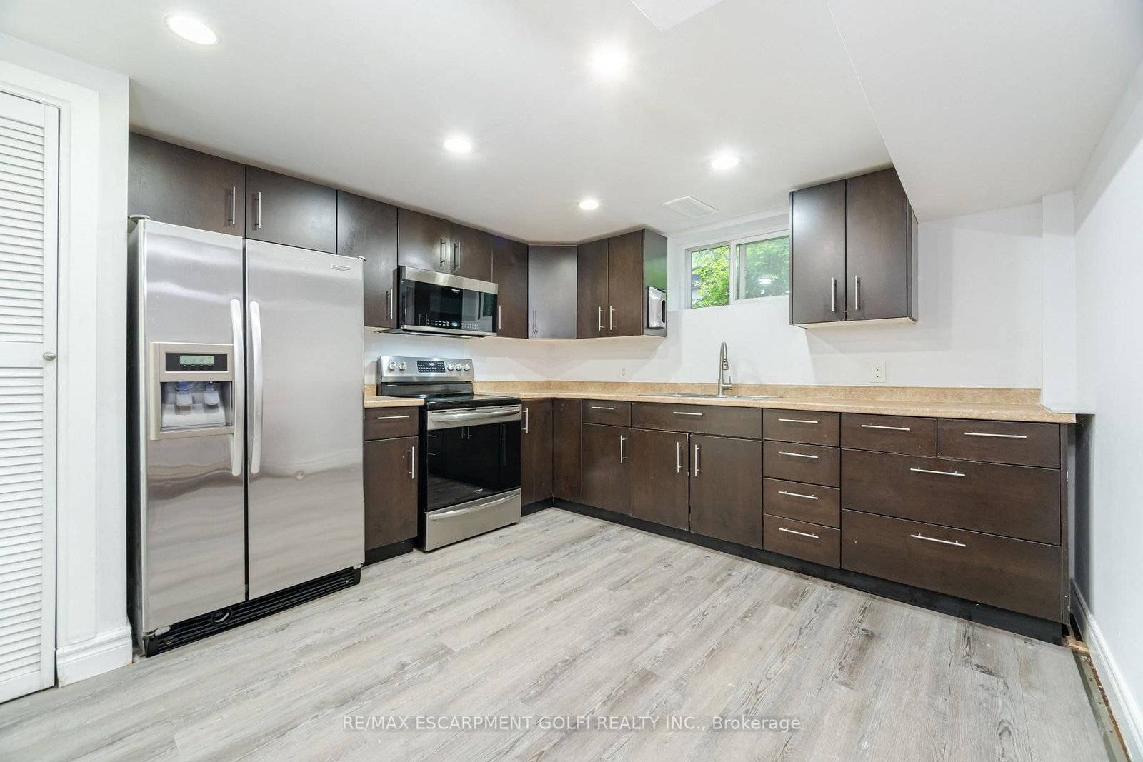 297 Mohawk Road W • Hamilton, ON photo 29