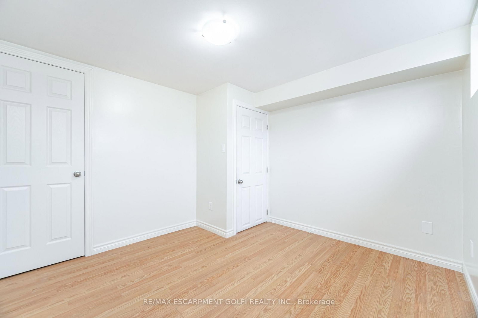 297 Mohawk Road W • Hamilton, ON photo 35