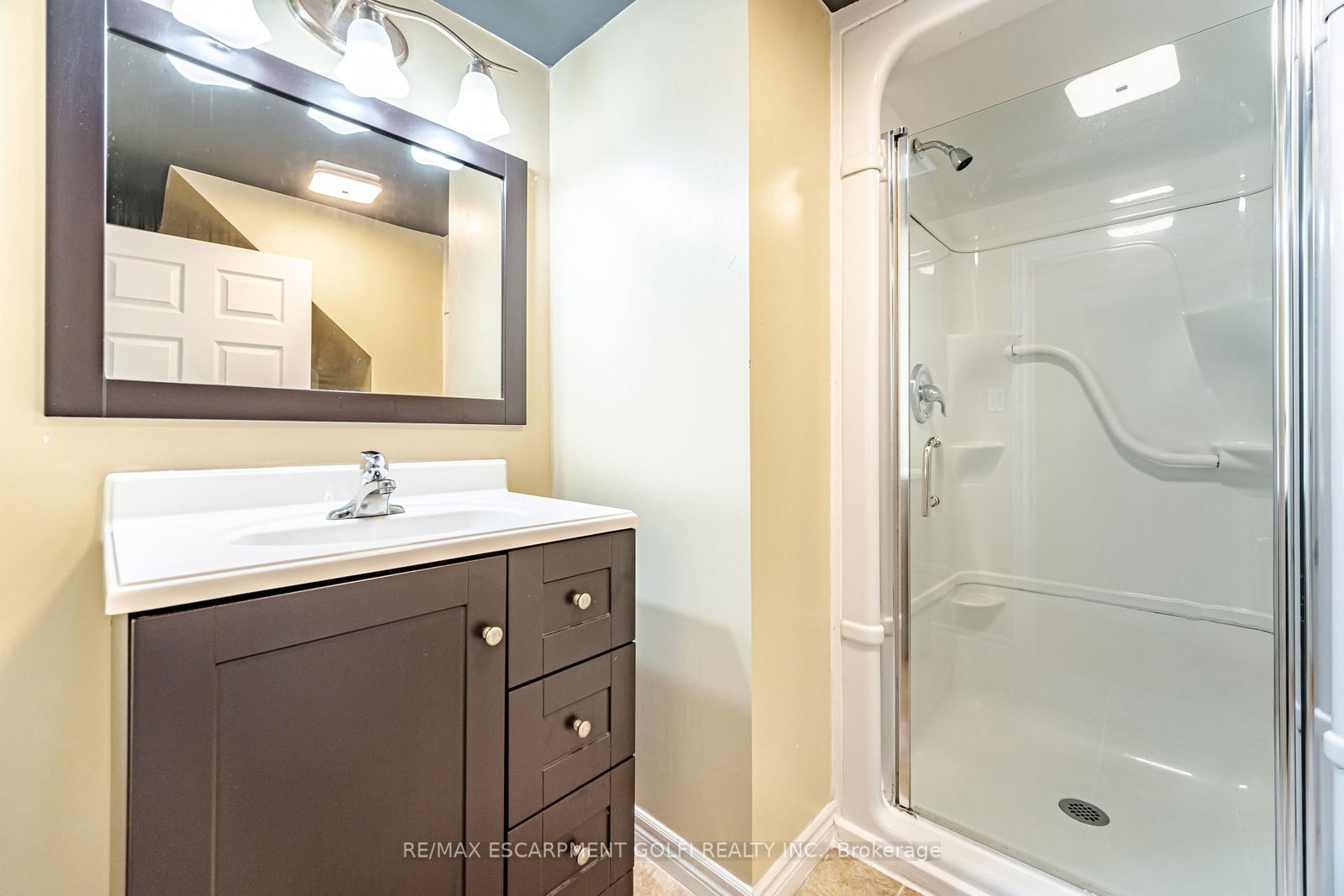 297 Mohawk Road W • Hamilton, ON photo 36