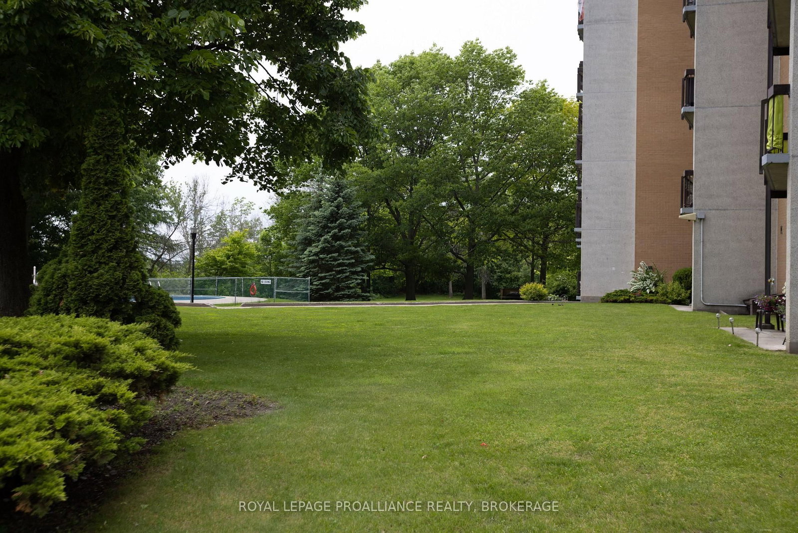 66 Greenview Drive • #909 • Kingston, ON photo 37