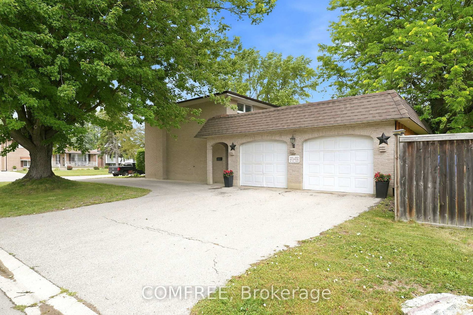 275 Margaret Street, Middlesex Centre — photo 1
