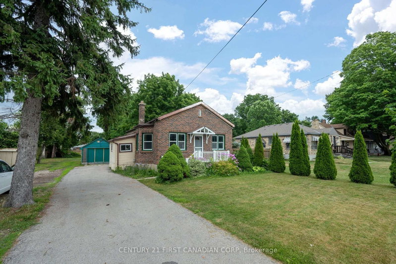 1456 Gore Road, London East