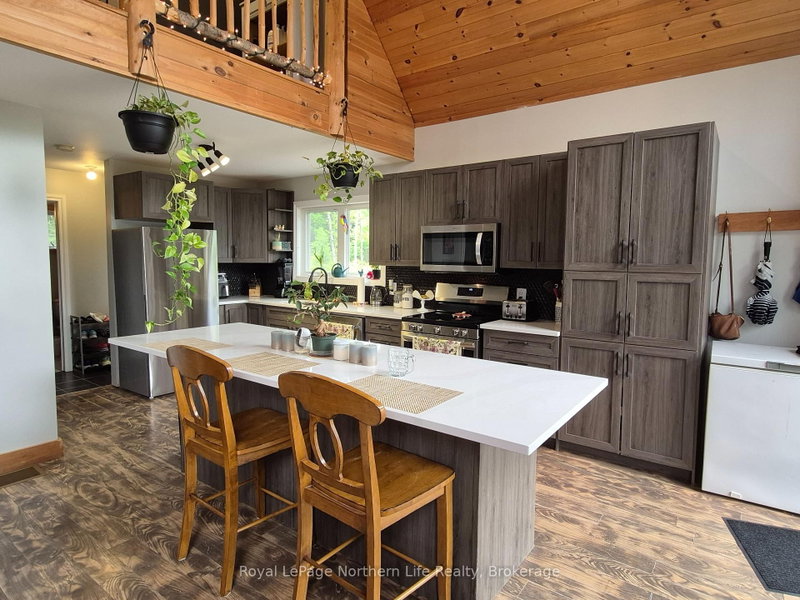 1856 Papineau Road