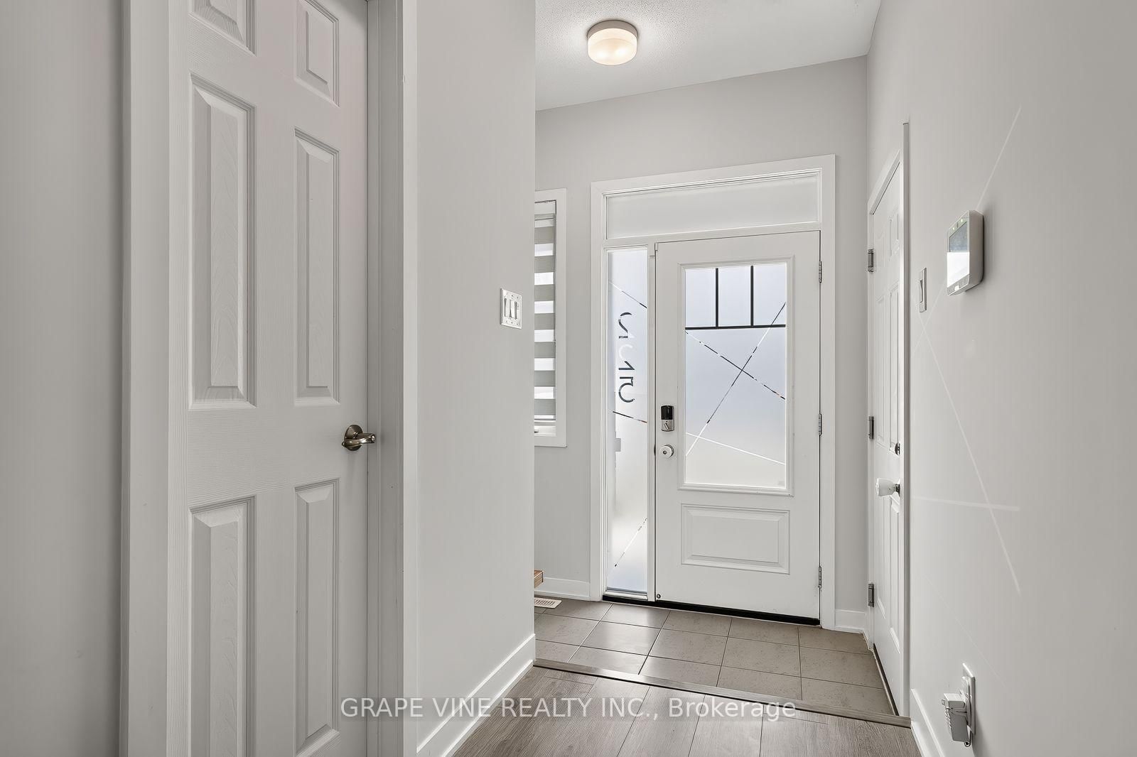225 Billrian Crescent • Ottawa, ON photo 3