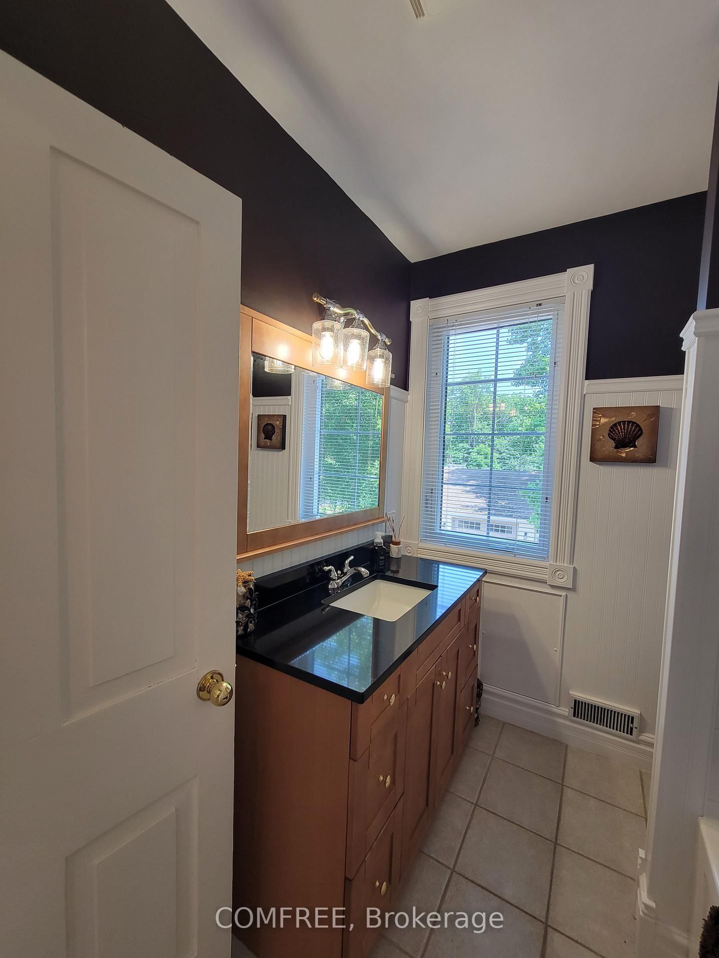137 St George Street • St. Thomas, ON photo 35